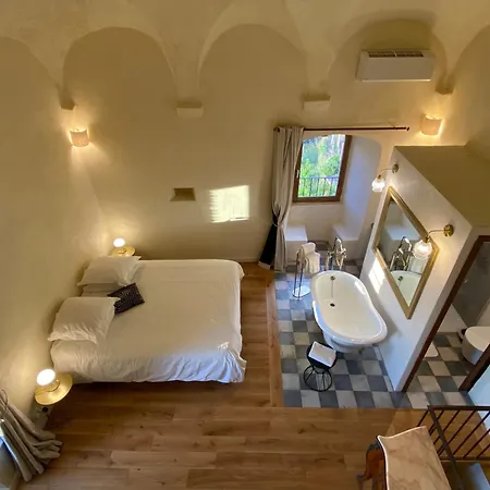 Torra Di Ciocce Bed & Breakfast 3*